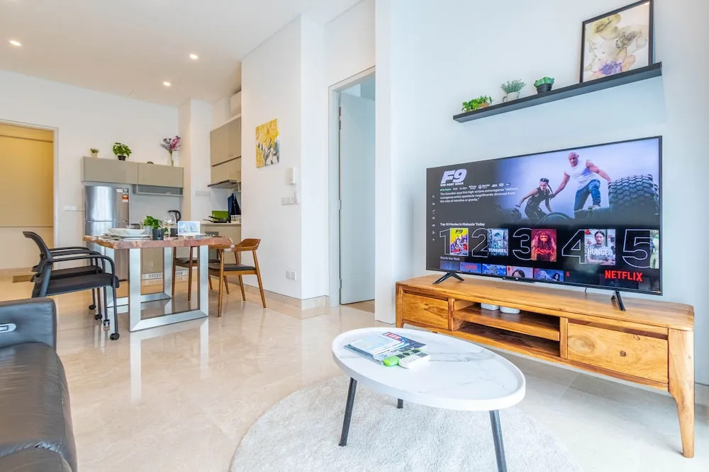 Lucentia residence by willow home lalaport