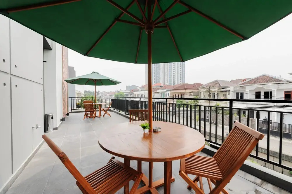 Urbanview Greenville Jakarta