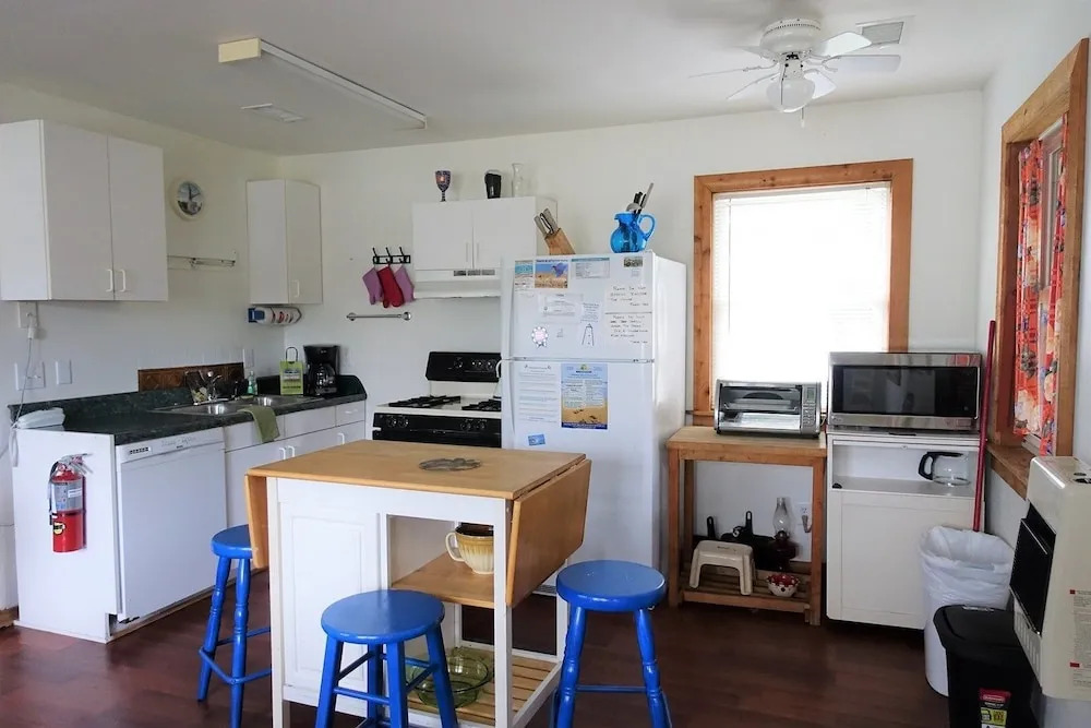 Nutter Tree at Ocracoke - 2 Br Home