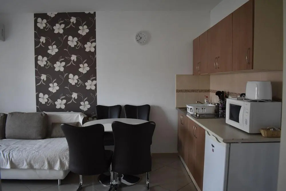 Gréta Wellness Apartmanok -Köztársaság u