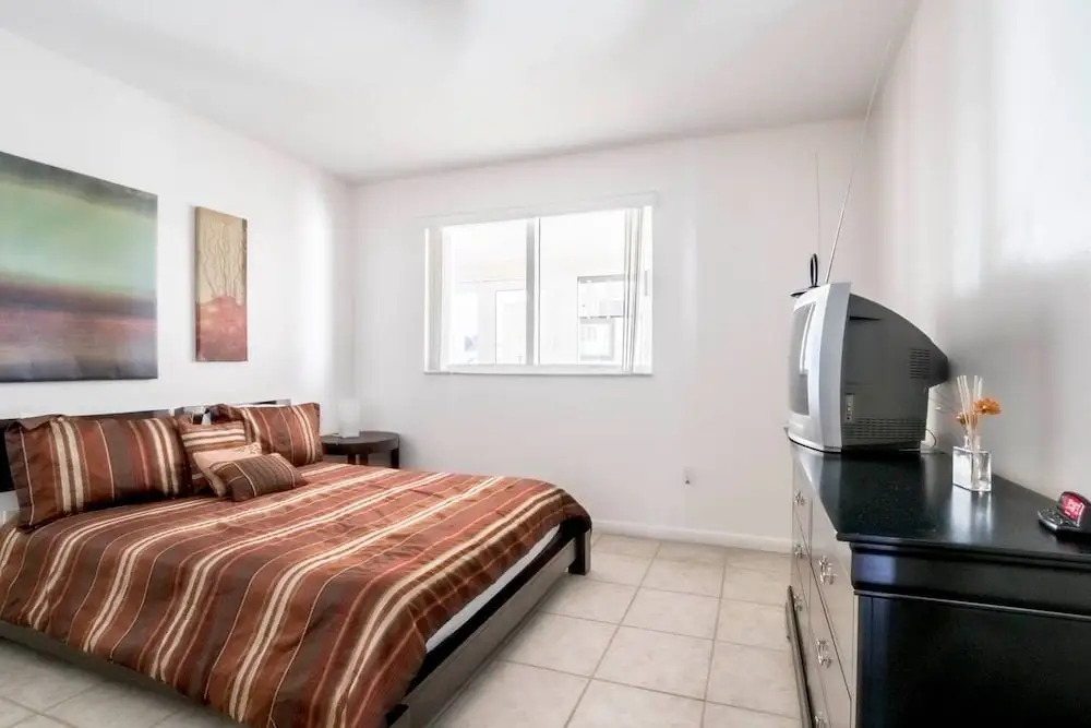 Le Marina Bay 1105 by Go Florida Condo, Sunny Isles