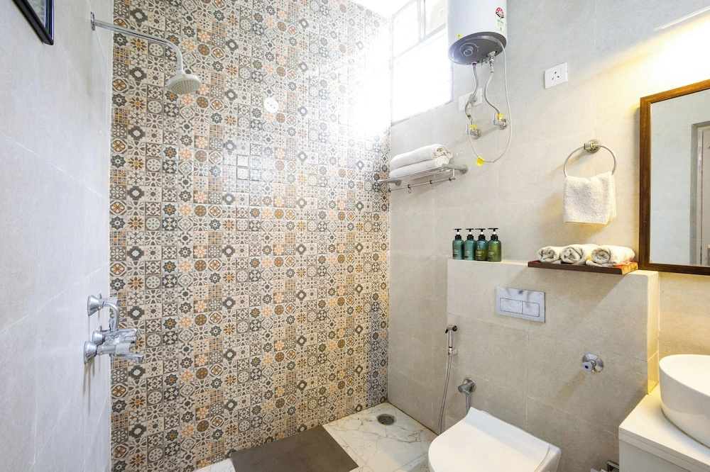 Alaya Stays Sheilma Farm 4 BHK with pool