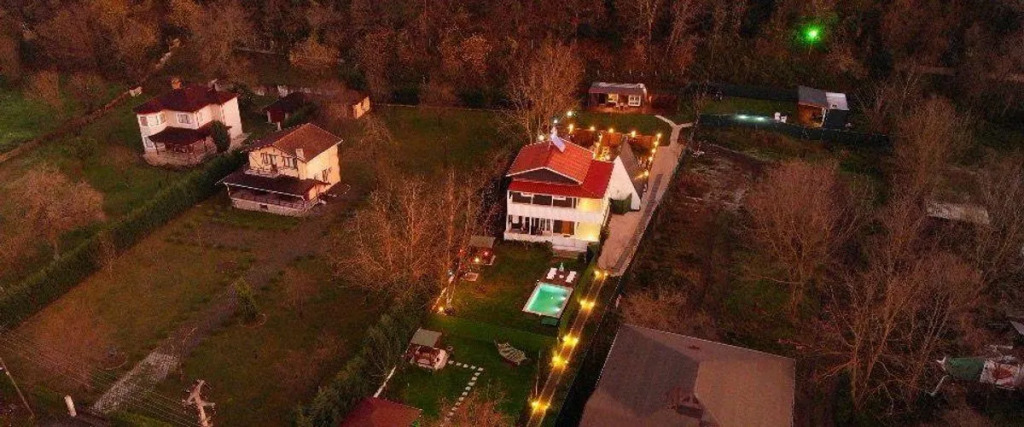 Bageni Villa & Bungalov