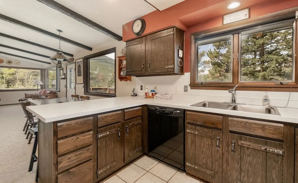 Salmans Bear Cove Family Vacation At Windcliff 4 Bedroom Home by RedAwning