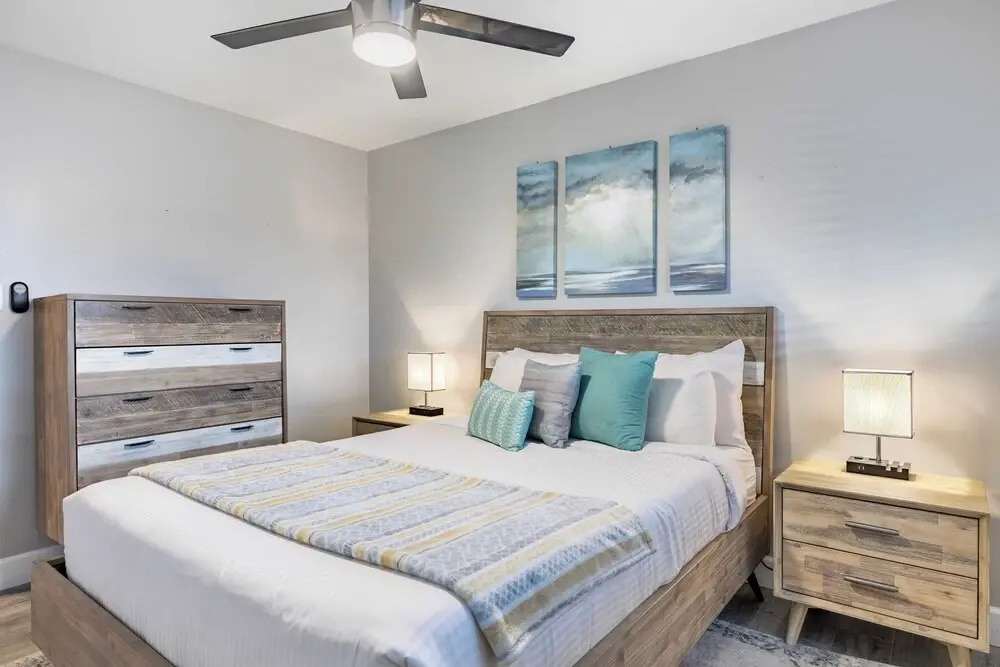 Private Pool + Outdoor Oasis 5mins to Old Town Indianola Oasis by Avantstay