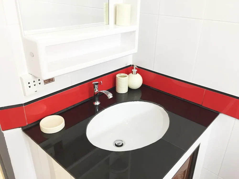 3 bedroom Pool Villa Near Walking St