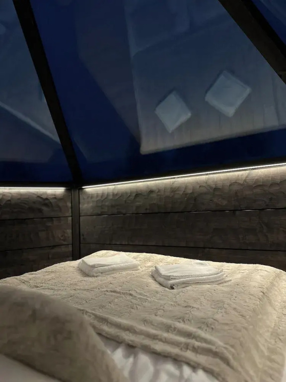 Shaman Village - Resort & Glass Igloos