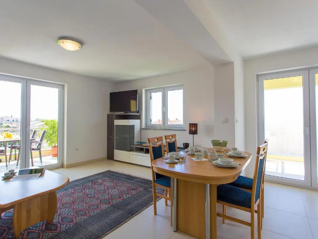 Apartment Maestral