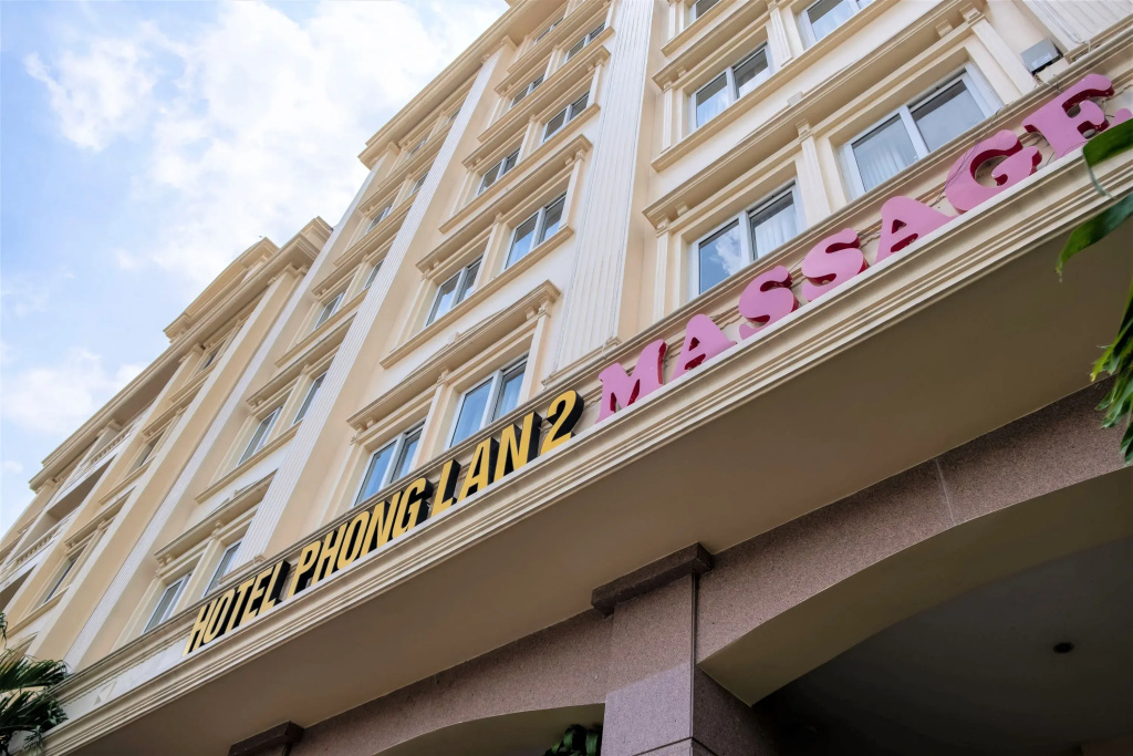 Phong Lan 2 Hotel
