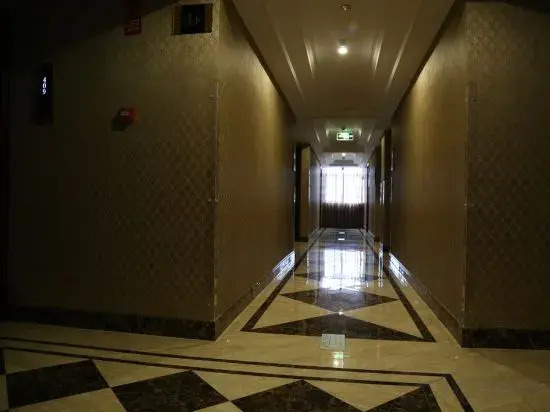 Big tomato fashion hotel(yueqing hongqiao hotei)