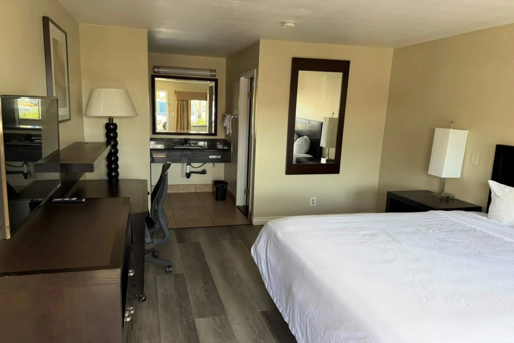 Travelodge by Wyndham Hemet CA