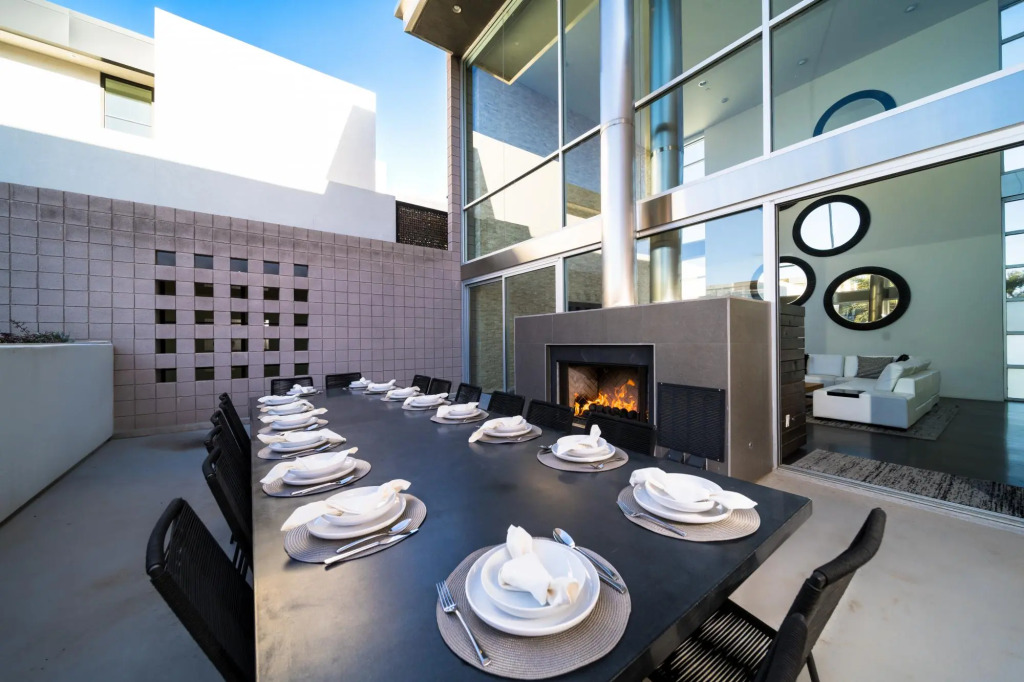 Old Town Scottsdale Iconic Modern Mansion