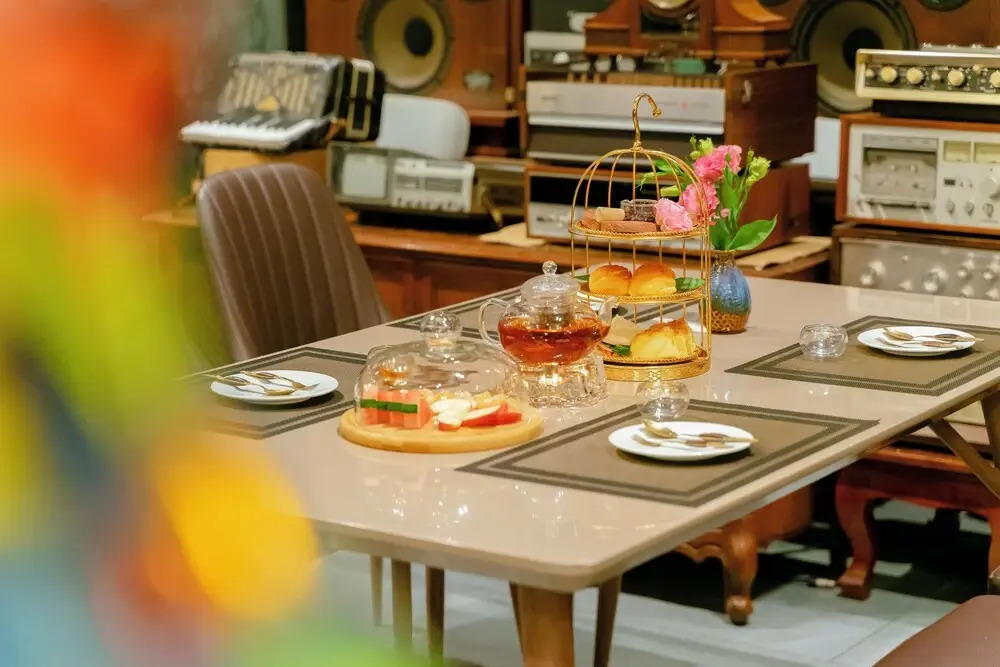 Dong Duong Hotel & Suites - City Central - Afternoon Tea Inclusive