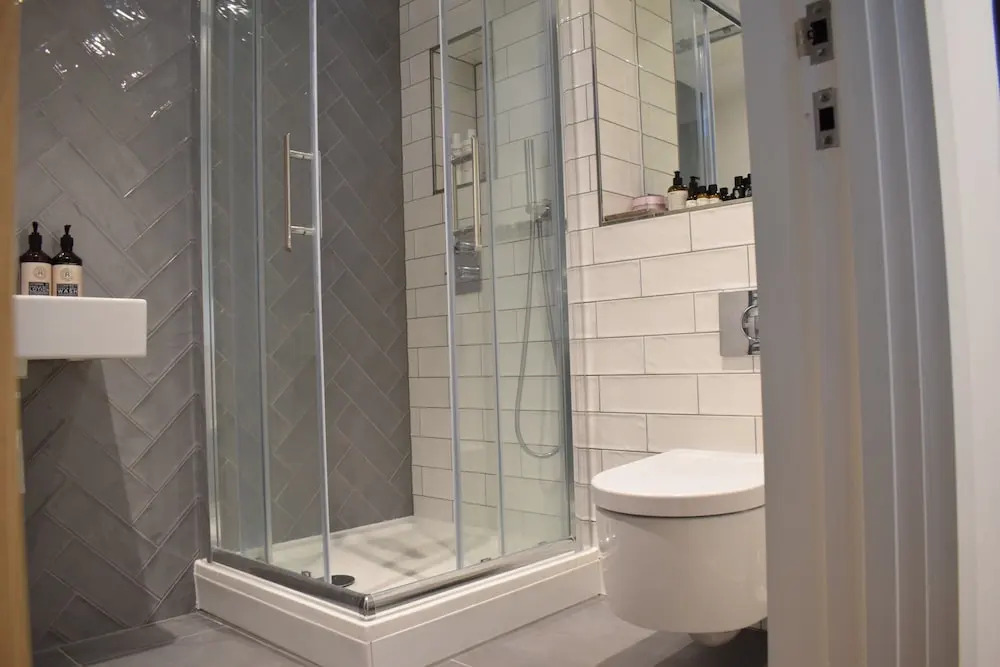1 Bedroom Mezzanine Apartment In Stoke Newington