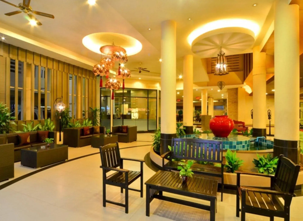 Eastiny Place Hotel