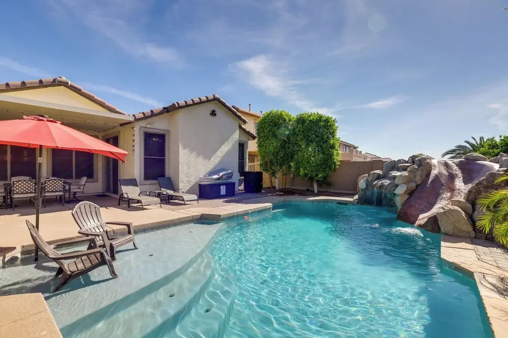 4 Mi to Surprise Stadium! Snowbird Haven w/ Pool