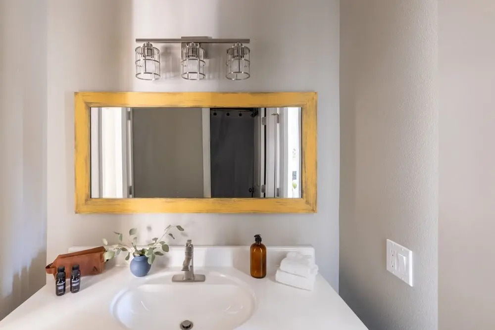 Kodiak by Avantstay - Picturesque Big Bear Home w Modern Amenities & Large Balcony