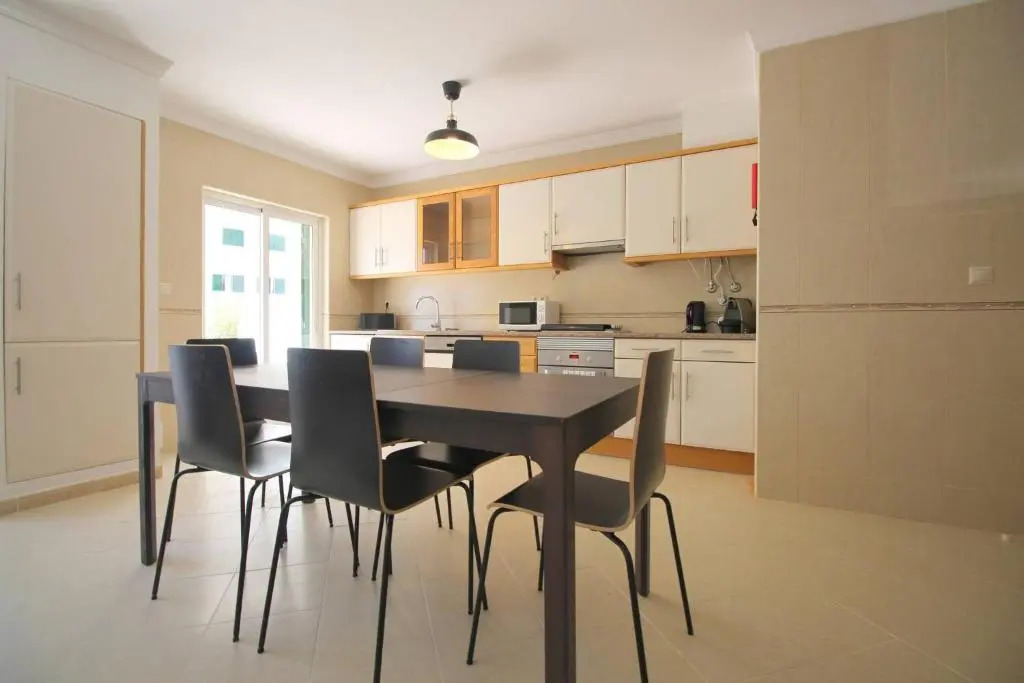 2 Bedroom Apartment 500m From The Beach - Algarve