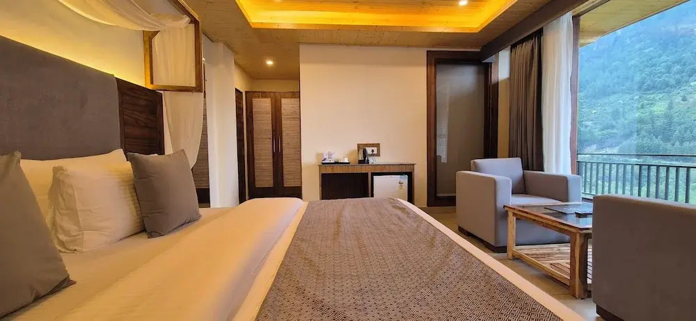 Nazaara - A Luxe Retreat