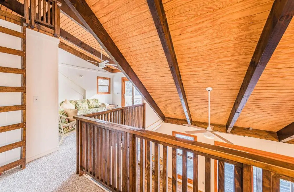 Casa La Playa - Duck, Sanderling, Lakefront, 160 Yards to the Beach, Community Pool, Pets OK