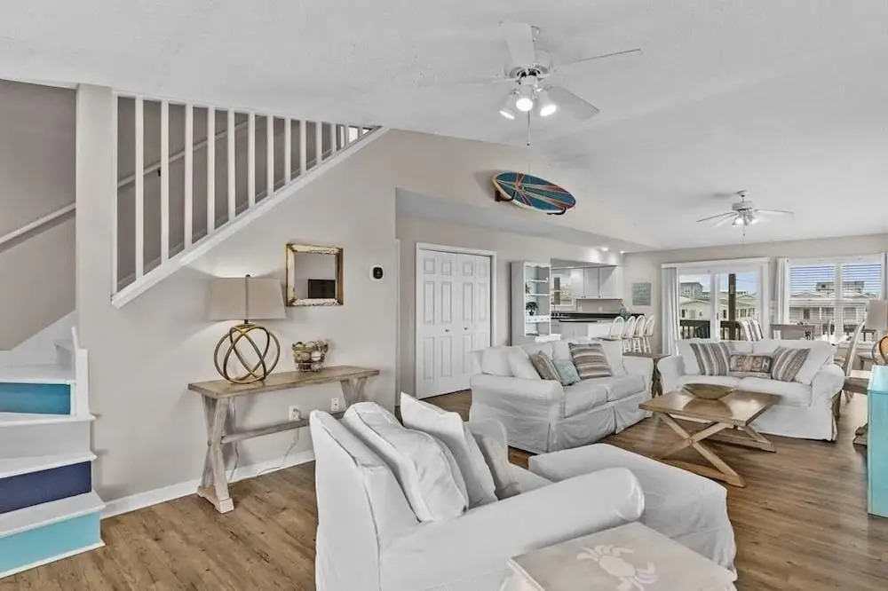 Life of Sea-Renity 112 Burlington Street home