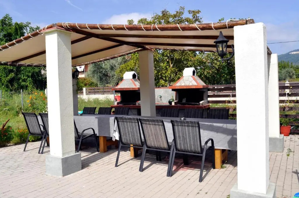 Thalassa Apartments