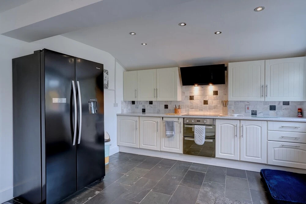 Norfolk Luxe Beach House Sleeps 8 Dog Friendly