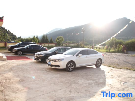 Songpanchuan Main Temple Chuanzang Self-driving Hotel