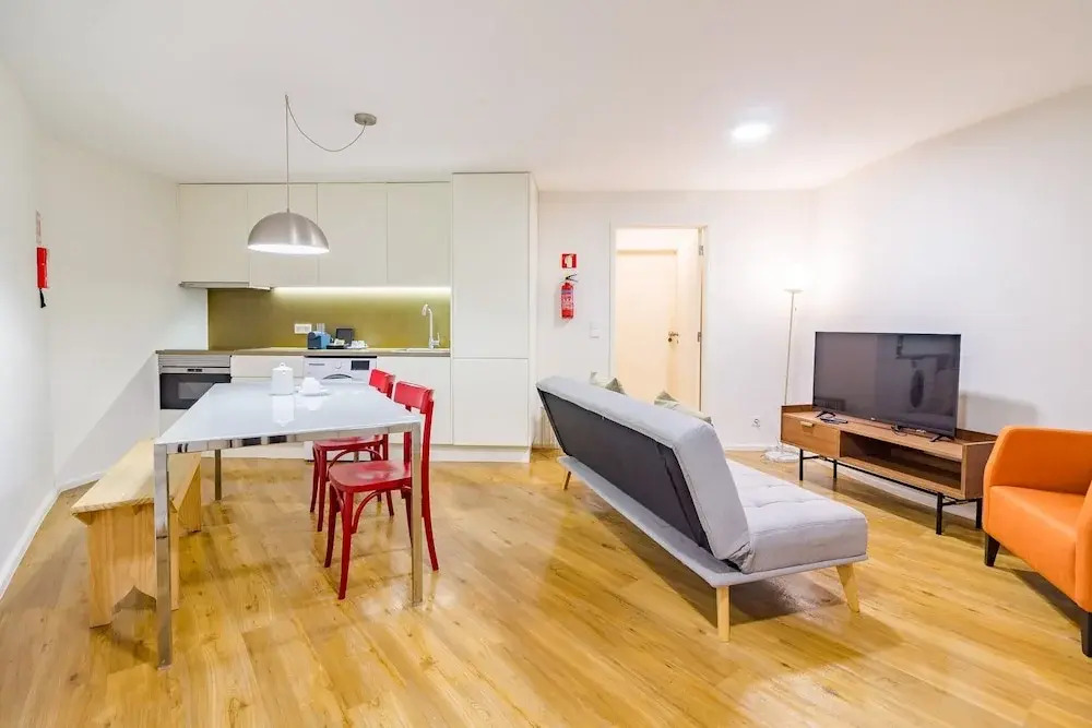 Charming 1-bedroom Apartment in Porto