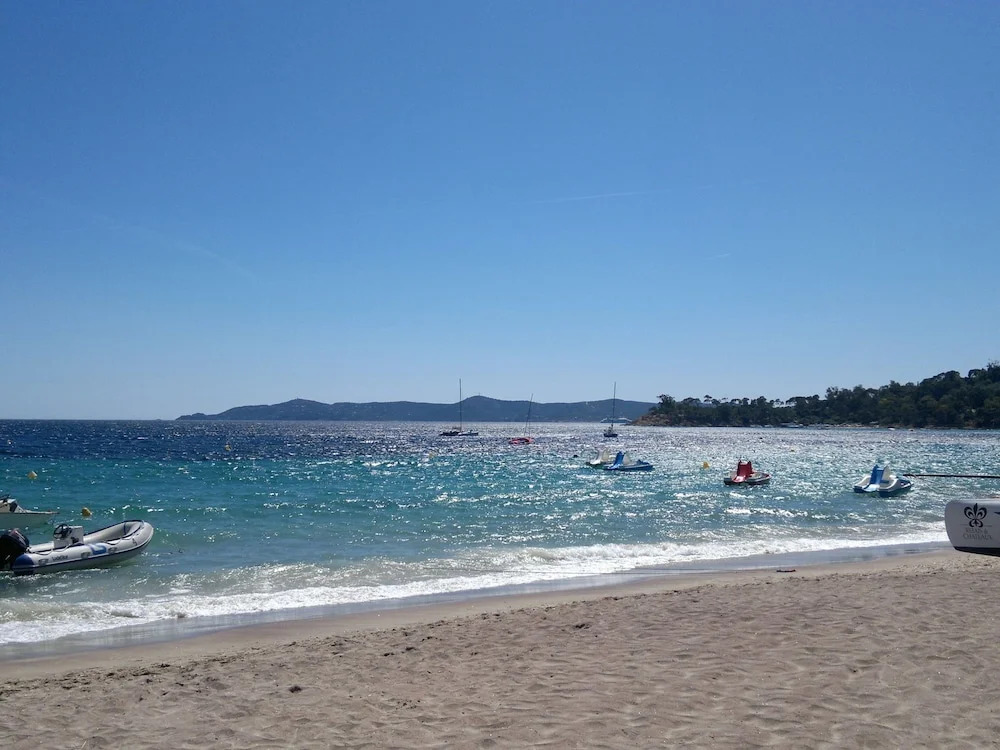 Villa in Cavalaire-sur-mer Near the Sea