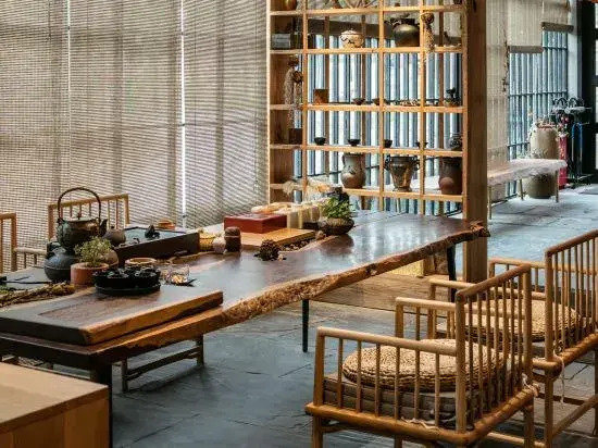 Chaji Shanju Holiay Hotel (Nanjing Laoshan Bulao Village Store)