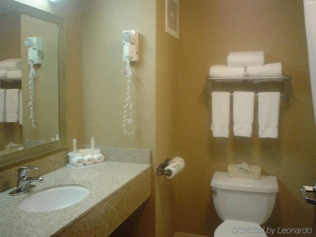 Holiday Inn Express Hotel & Suites Delaware-Columbus Area by IHG