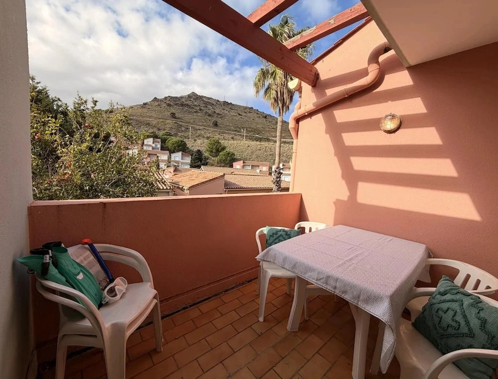 Mediterranean Sea View Escape for 6