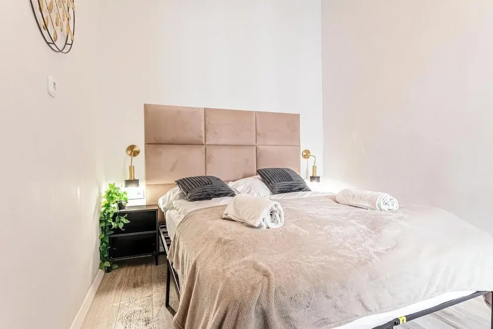 Cozy 2BR 1LR Apt Near Westbahnhof