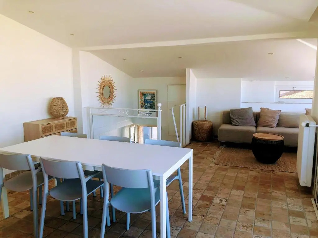 Citilet 5 Cosy apartment with balcony and sea view