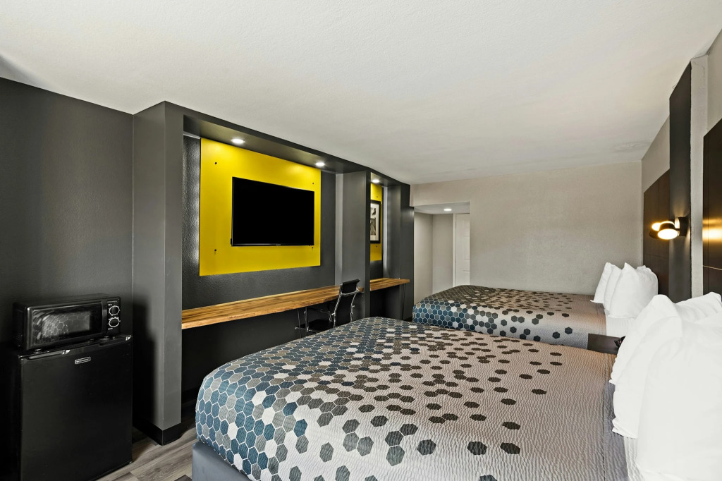 Rodeway Inn and Suites Austin