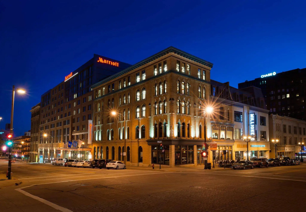 Milwaukee Marriott Downtown
