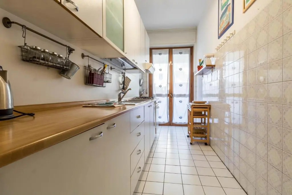 ALTIDO Quiet Apt for 4 with Terrace near train station