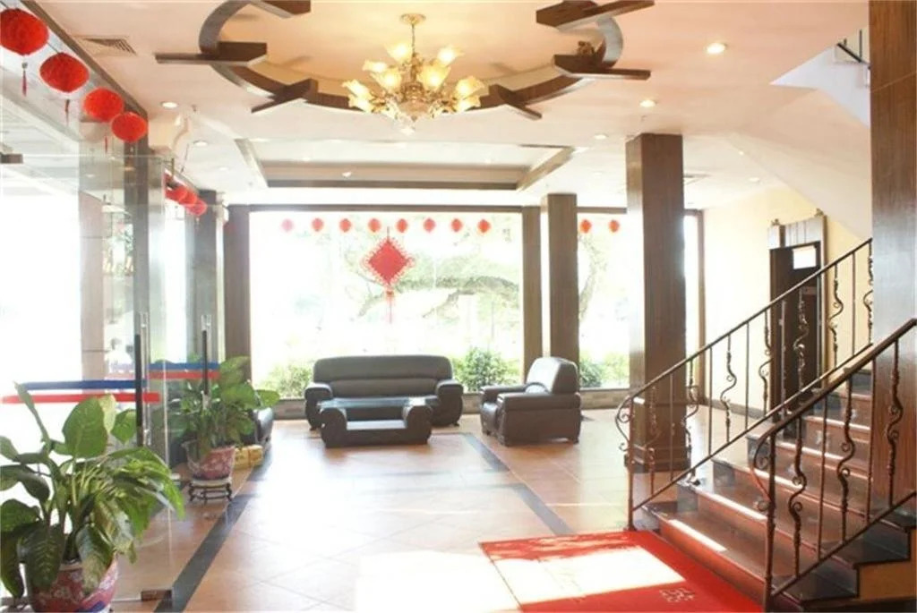 Xinlongmen Hotel