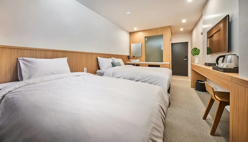 Hotel the Naksan