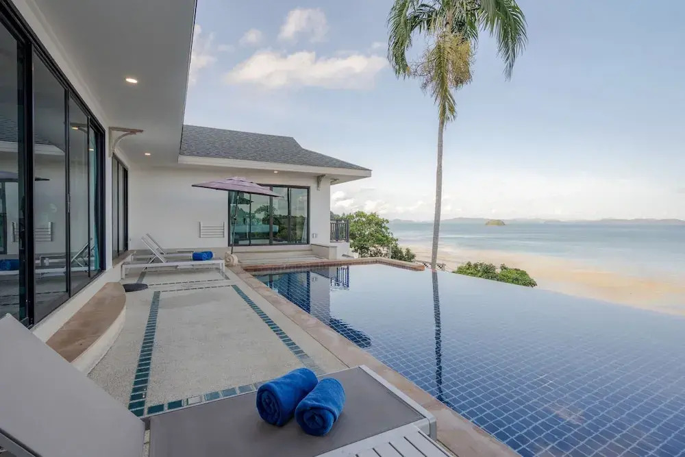 Golden Horizon Villa