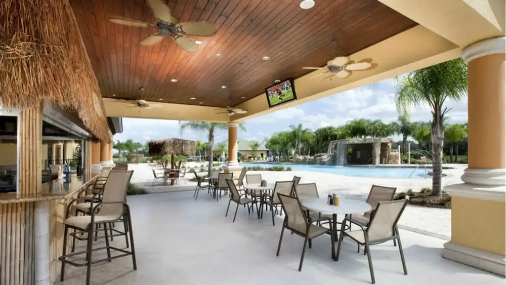 Paradise Palms 8961