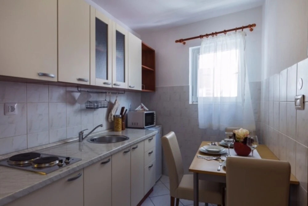 Apartment With One Bedroom In Baska Voda, With Wonderful Sea View, Furnished Terrace And Wifi - 100