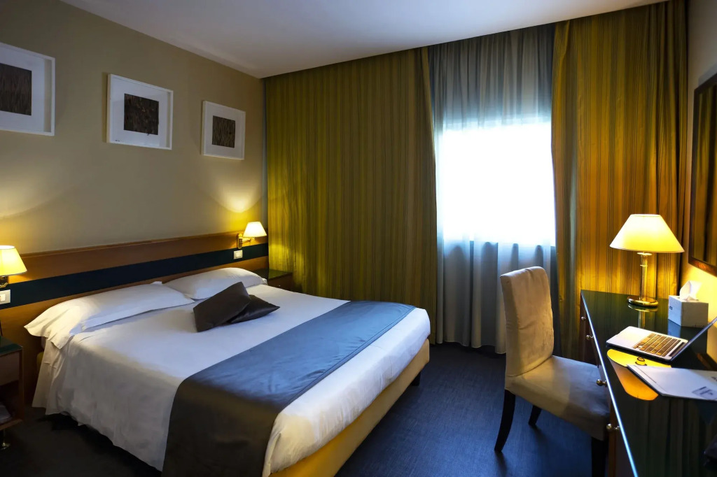 BV Hotel Oly