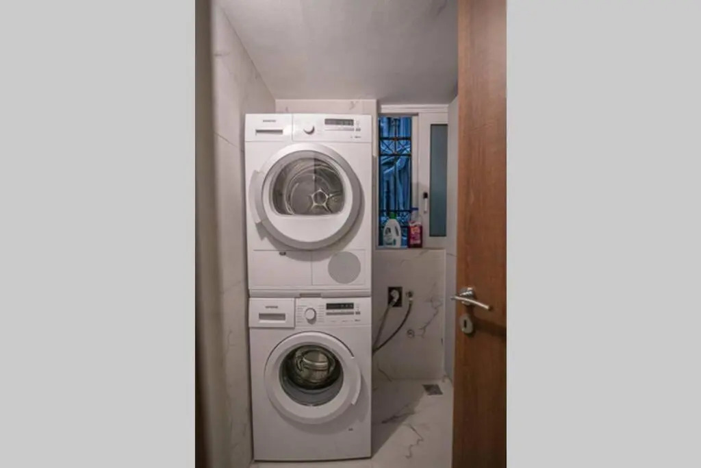 A15 Pristine & lux apartment near Syntagma square