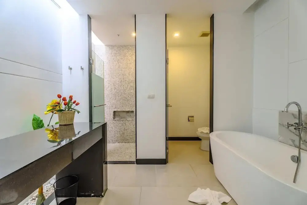 Wings Elegant 2BR Villa Bang Tao Beach