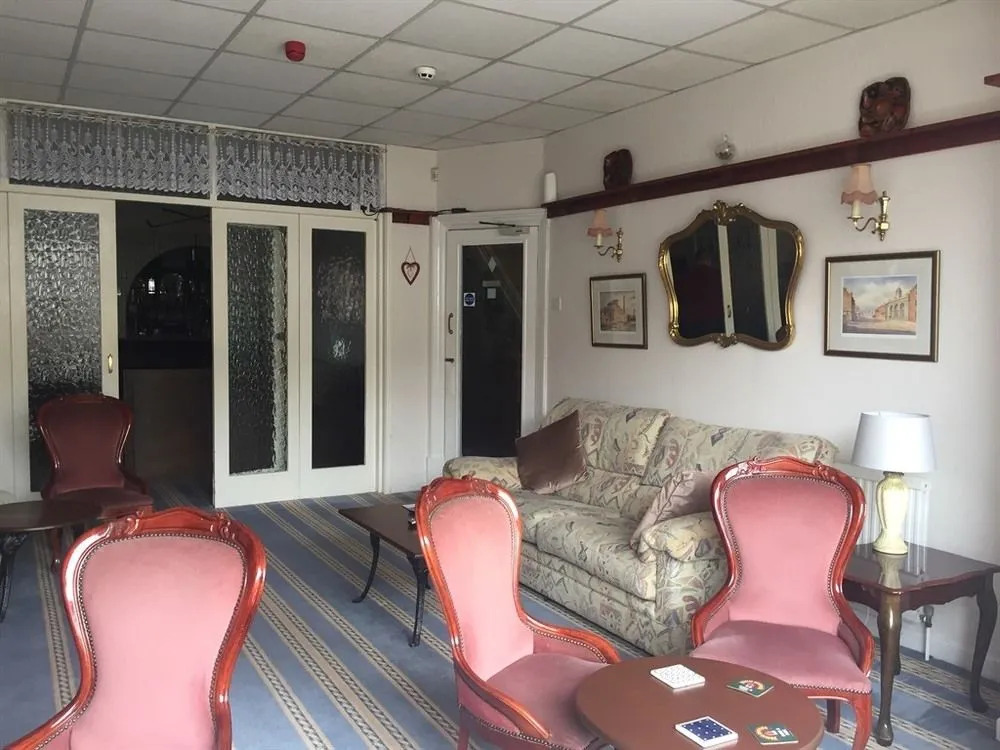 California Guest House