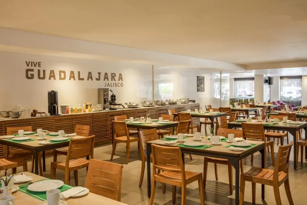 Hotel Plaza Génova Centro