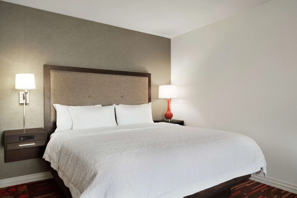 Hampton Inn & Suites St. Louis/Alton, IL