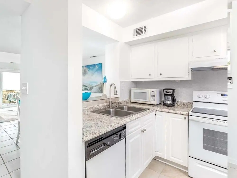 Tybee Lights 114C by Tybee Vacation Rentals